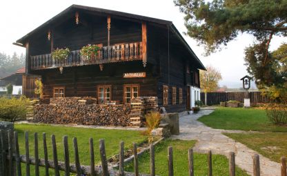 Alpská architektura Volary