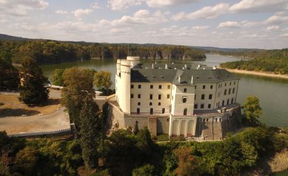 Zámek a zámecký park Orlík nad Vltavou