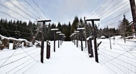 Replika Železné opony v Bučině je zrekonstruovaný hraniční…