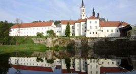 🎒 Tip na výlet: Vyšší Brod – klid, příroda a kus historie
…