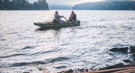 Rybaření patří na Lipně k oblíbeným aktivitám 🛶 Místní vody…