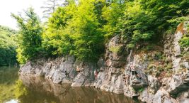🧗♀️ Ferrata v Hluboké: Vltava pod tebou, zámek za tebou!…