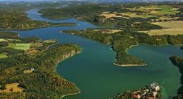 Kouzelný pohled na přehradu Orlík. 🏞 Schválně jestli na…