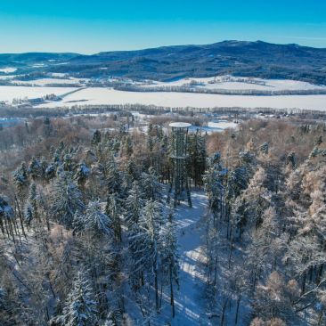 Už jste viděli zasněžené Lipno z rozhledny Dobrá voda? 💙❄️
.
.
.
#rekavltava #rekavltavaig #vltavariver #vltavariverig…