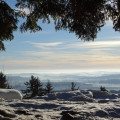 Co říkáte na tento pohled na zasněženou krajinu? 🙃😇

#rekavltavaig #rekavltava #usek5ig #usek5 #vltavariverig …