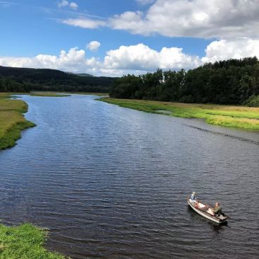 Sjízdná část horní Vltavy v sobě ukrývá své jedinečné kouzlo. 🛶 To můžete objevit v místech před začátkem takzvaného…